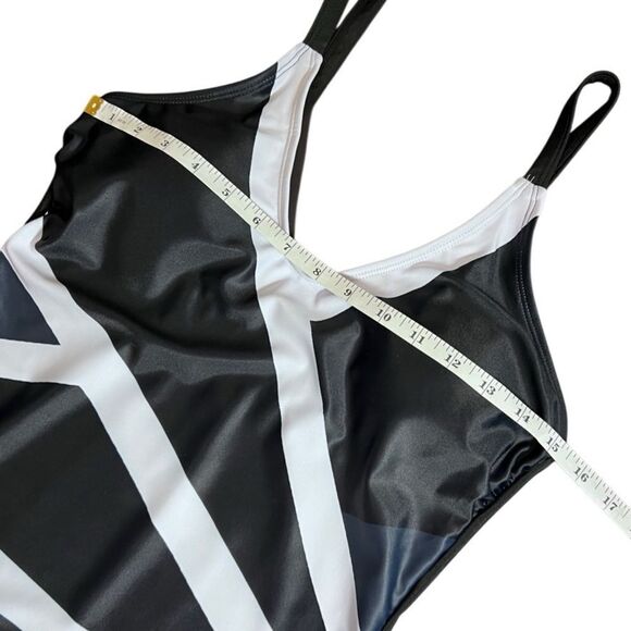 One piece swimsuit Black White V Neck Adjustable Straps Size Medium - Picture 10 of 16